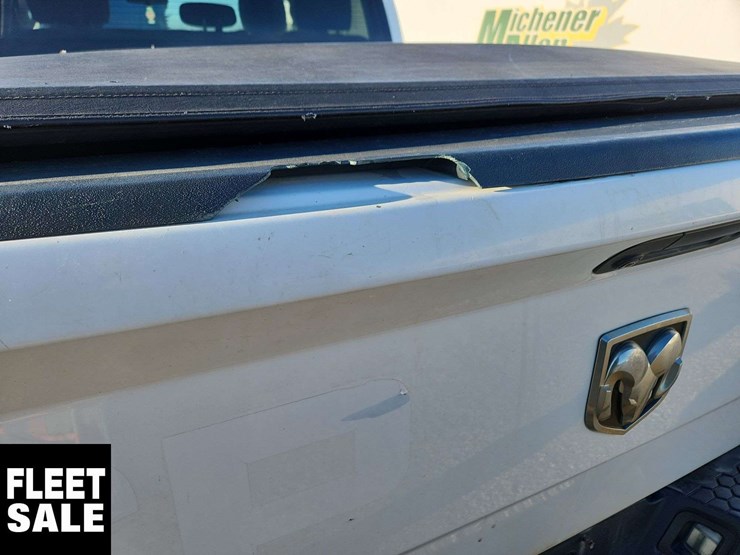 2014-dodge-1500-image-36