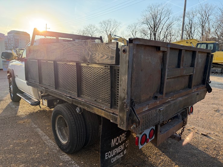 2005-chevrolet-3500-image-5