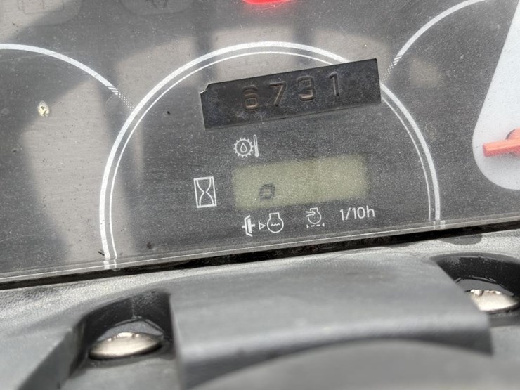 2005-nissan-mcpl02a25lv-image-32