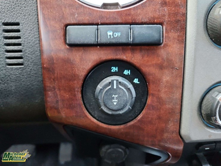 2014-ford-f350-sd-image-24