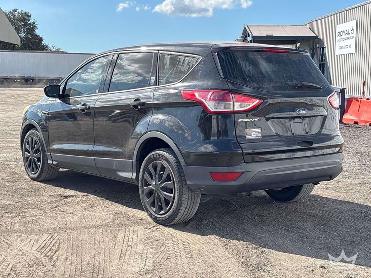 2015-ford-escape-image-4