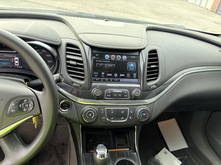 2019-chevrolet-impala-sedan-image-13