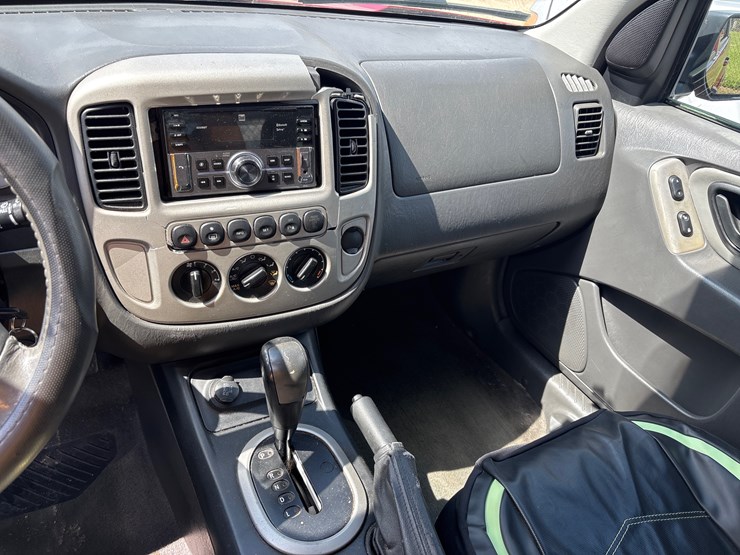 2007-ford-escape-image-5