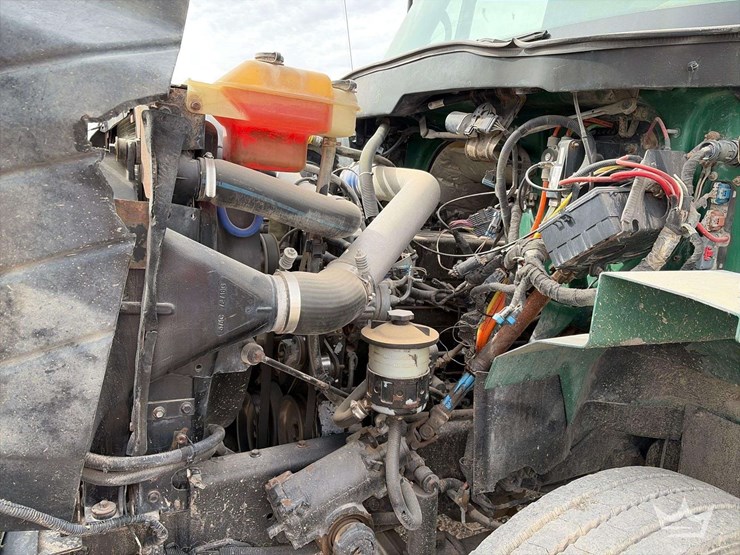 2006-international-7600-image-8