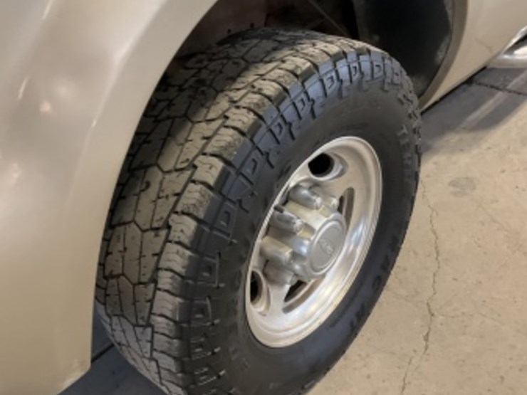 2001-ford-f250-image-8