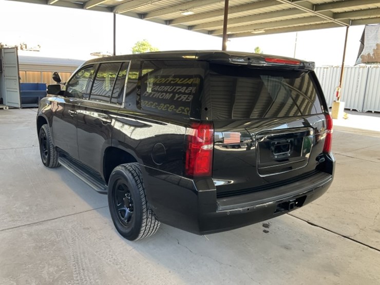 2018-chevrolet-tahoe-image-5