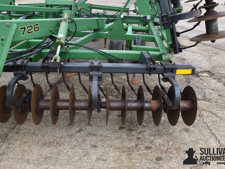 john-deere-726-image-13