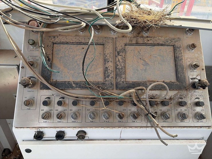 2012-peerless-ch-43-2a-t/a-frac-blender-trailer-image-29