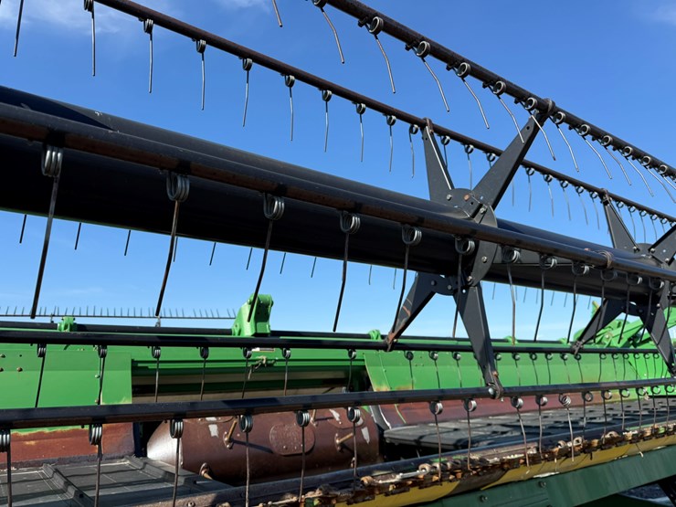 john-deere-630d-image-10