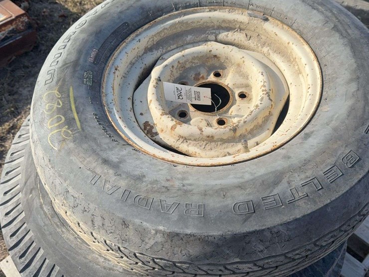 4-various-sizes-rims-and-tires,-open-rims,-and-5-bolt-image-2