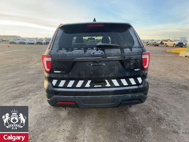 2019-ford-explorer-image-7