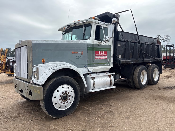 #2558-•-1990-international-dump-truck-image-1