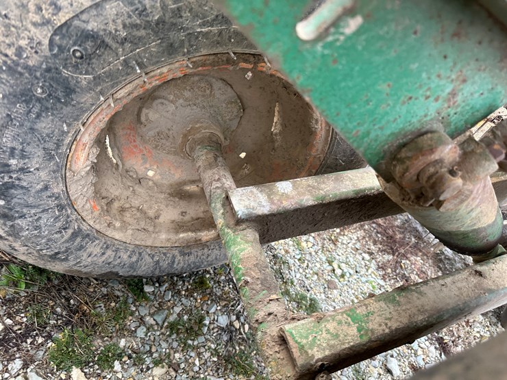 john-deere-630-image-15