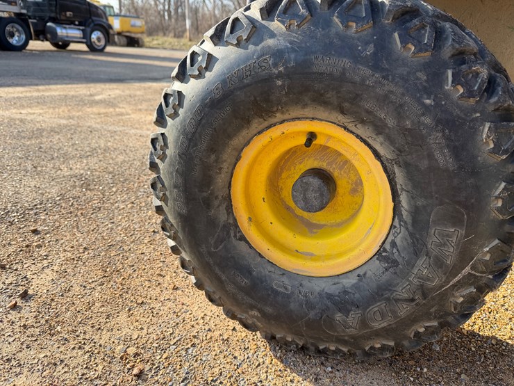 john-deere-gator-image-10