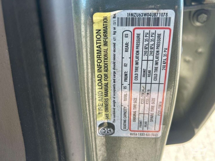 2004-ford-explorer-image-5