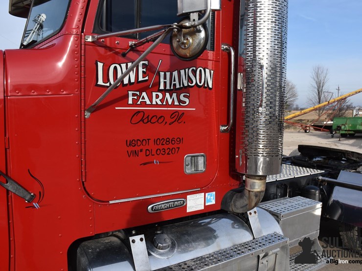 2003-freightliner-fld120-image-11