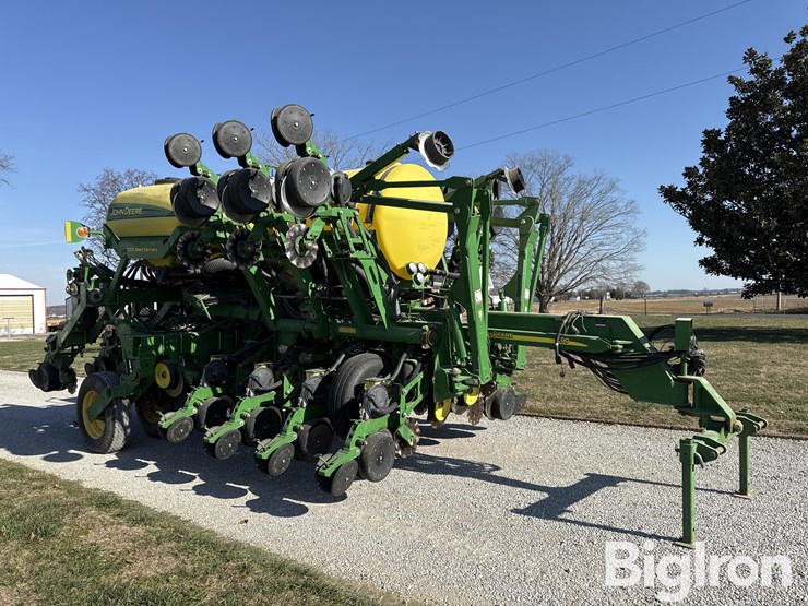 2008-john-deere-1790-ccs-image-3