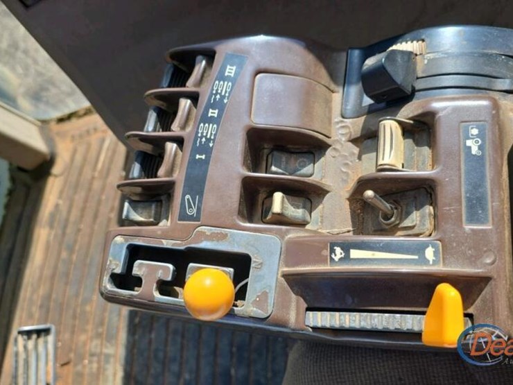 john-deere-8320-image-14