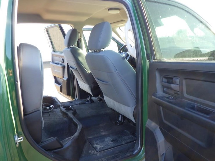 2013-dodge-1500-image-8