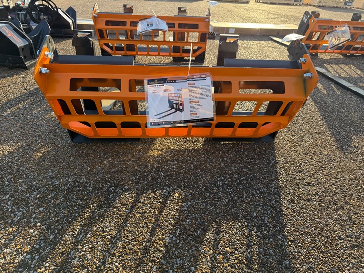 #7941-•-skid-steer-pallet-forks-image-4