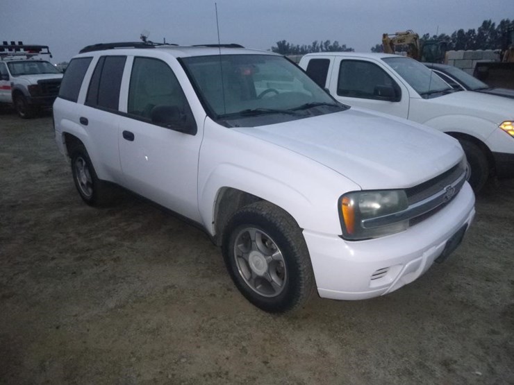 2007-chevrolet-trailblazer-image-2