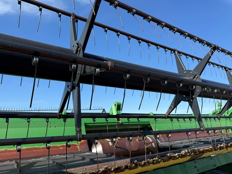 john-deere-630d-image-9