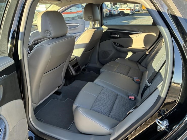 2018-chevrolet-impala-sedan-image-11