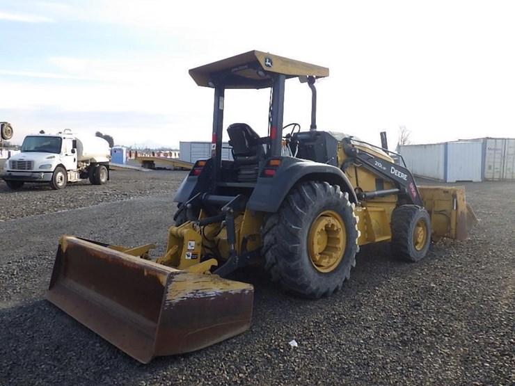 john-deere-210-image-5