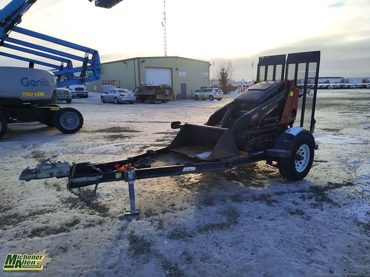 2019-toro-dingo-tx427-image-1