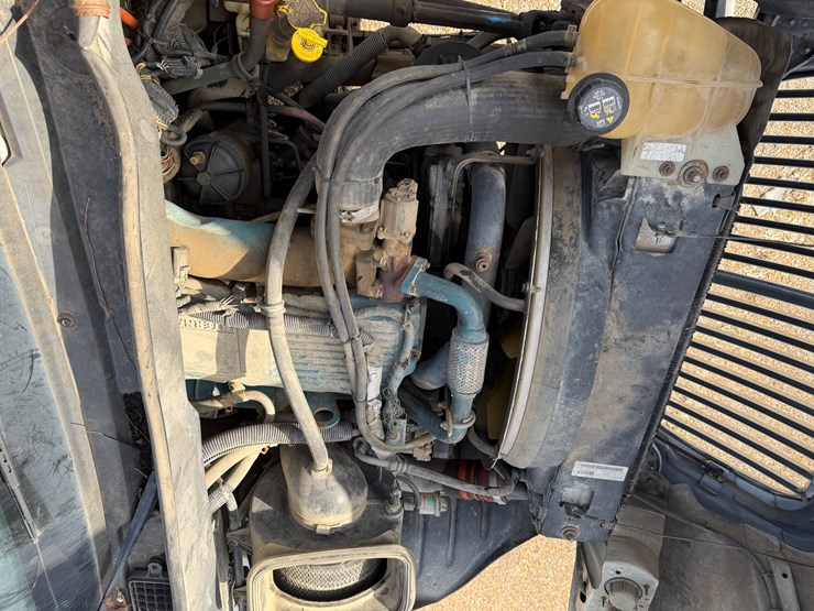 2008-international-durastar-4300-image-12