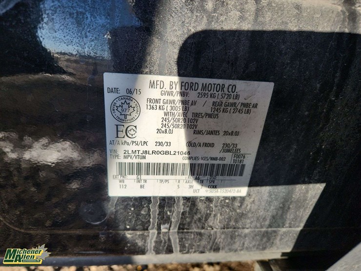 2016-lincoln-mkx-image-34