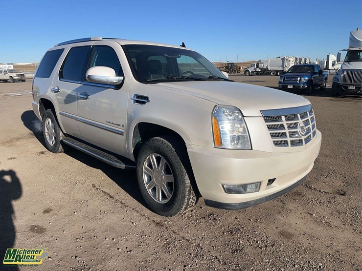 2007-cadillac-escalade-image-8