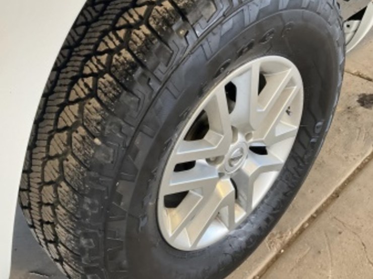 2017-nissan-frontier-image-8