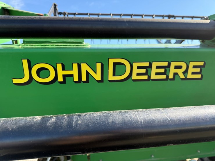 john-deere-630d-image-24