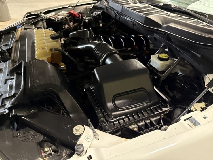 2021-ford-f150-image-12