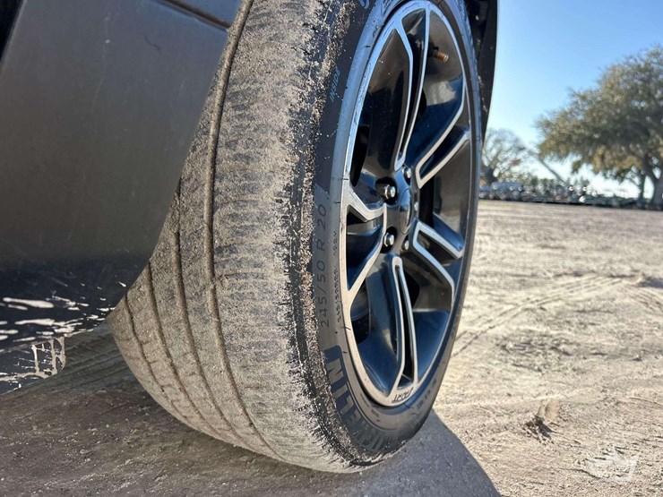 2014-ford-explorer-image-28