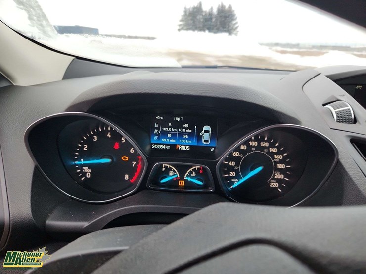 2018-ford-escape-se-image-20