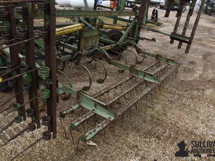 john-deere-1050-image-20