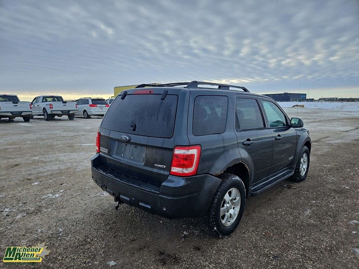 2008-ford-escape-image-4