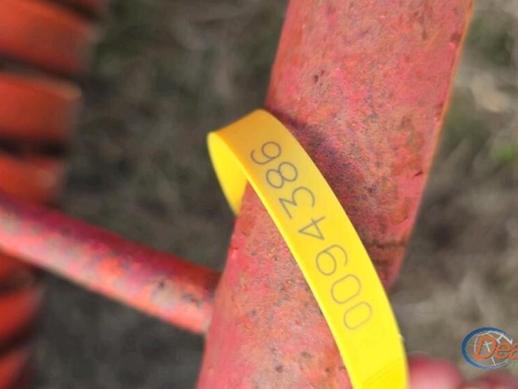 massey-ferguson-124-image-4