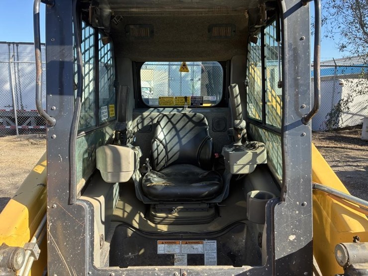 2018-yanmar-t210-image-13