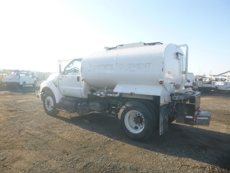 2015-ford-f750-image-4