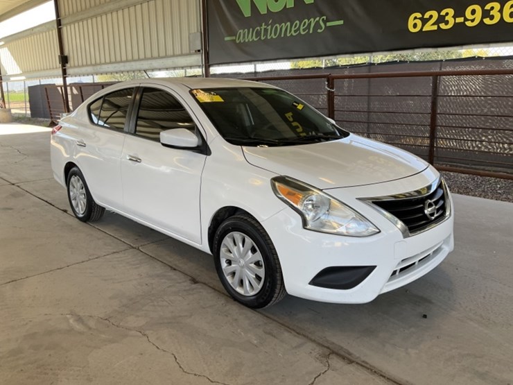 2015-nissan-versa-sdn-image-2