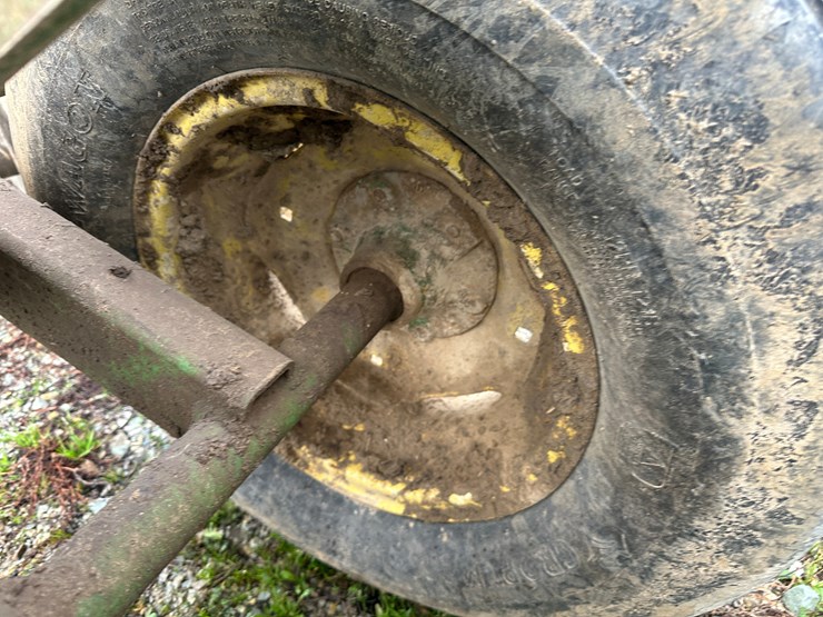 john-deere-630-image-8