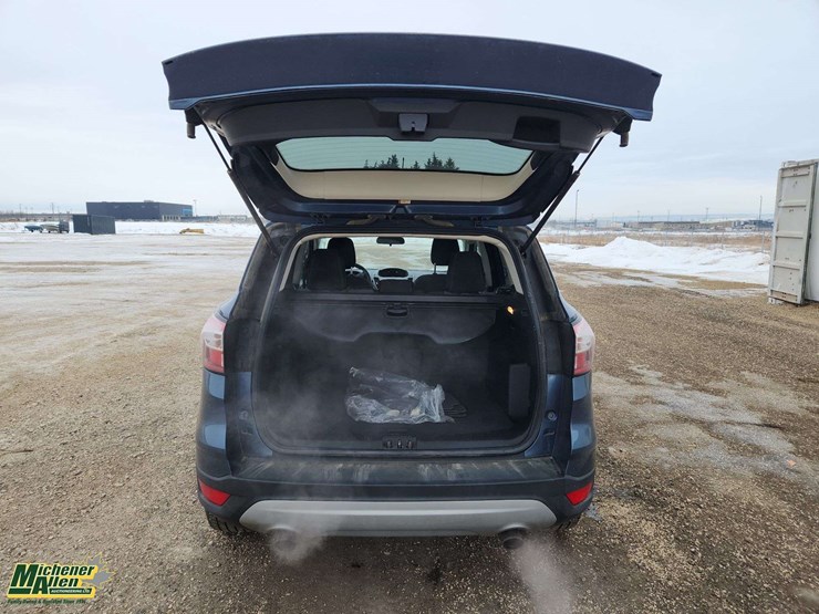 2018-ford-escape-se-image-16