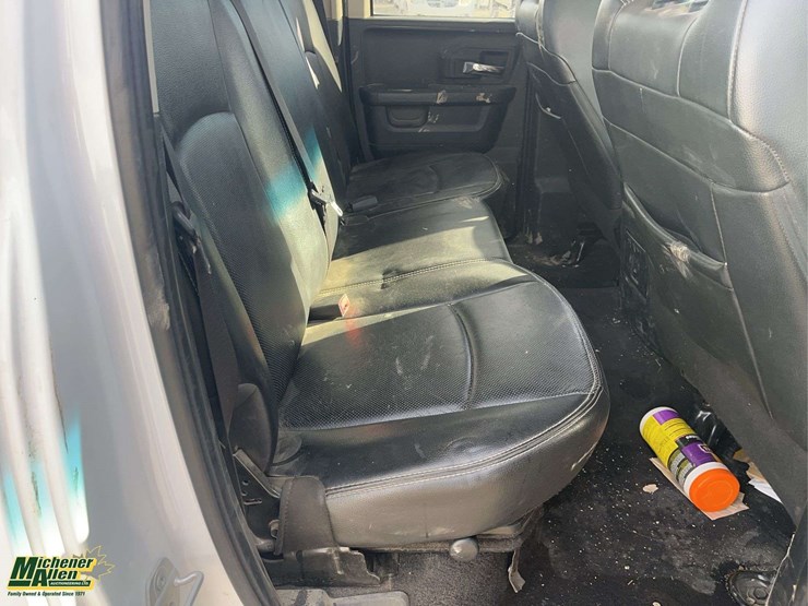 2014-dodge-1500-image-15