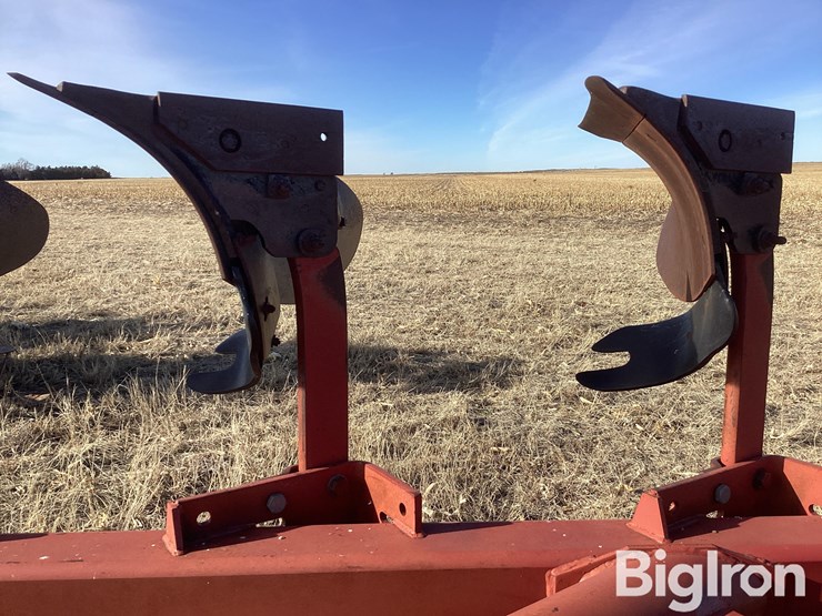 1994-case-165mbpl-moldboard-plow-image-20