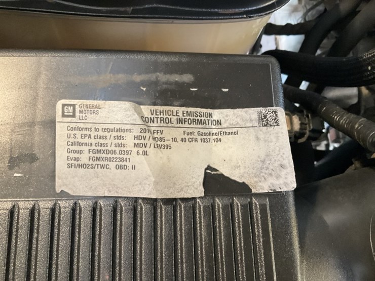 2015-chevrolet-silverado-2500-image-15