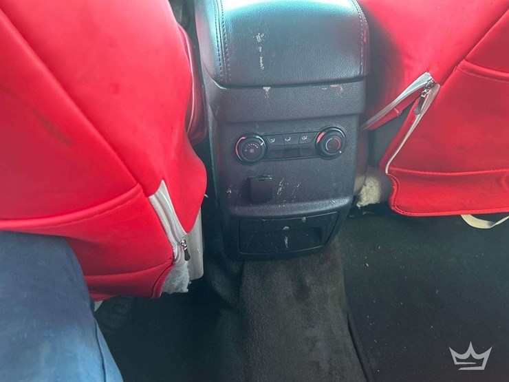 2014-ford-explorer-image-21