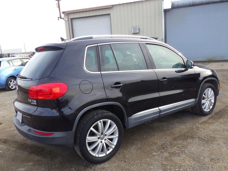 2013-volkswagen-tiguan-image-3
